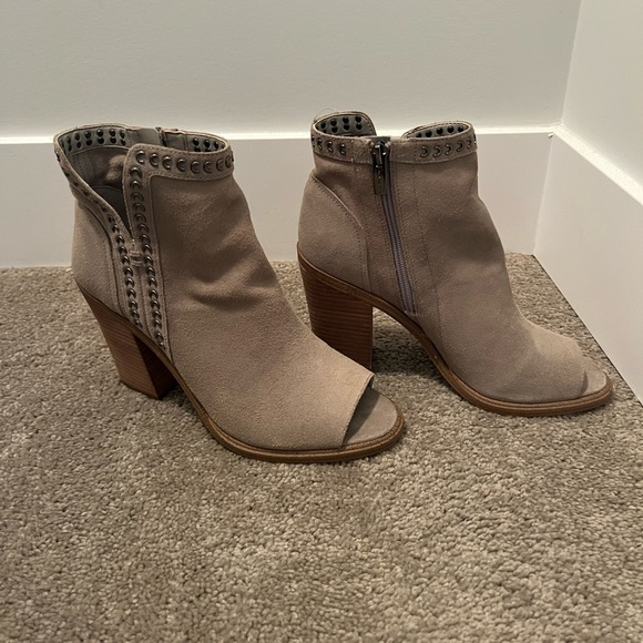 Brand New Vince Camuto Boots - Picture 1 of 5